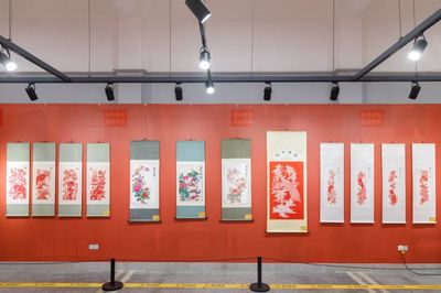 百年風(fēng)華 莞邑剪藝——曾凡忠、王宇慧剪紙作品展亮相鄧爾雅·黃般若文獻(xiàn)陳列館